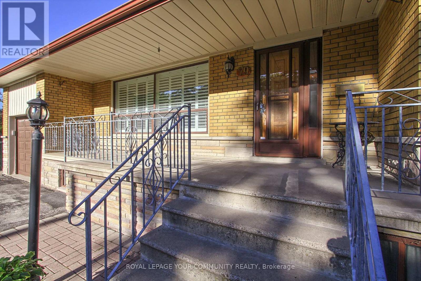 79 Sun Row Drive, Toronto, Ontario  M9P 3H9 - Photo 6 - W12439928