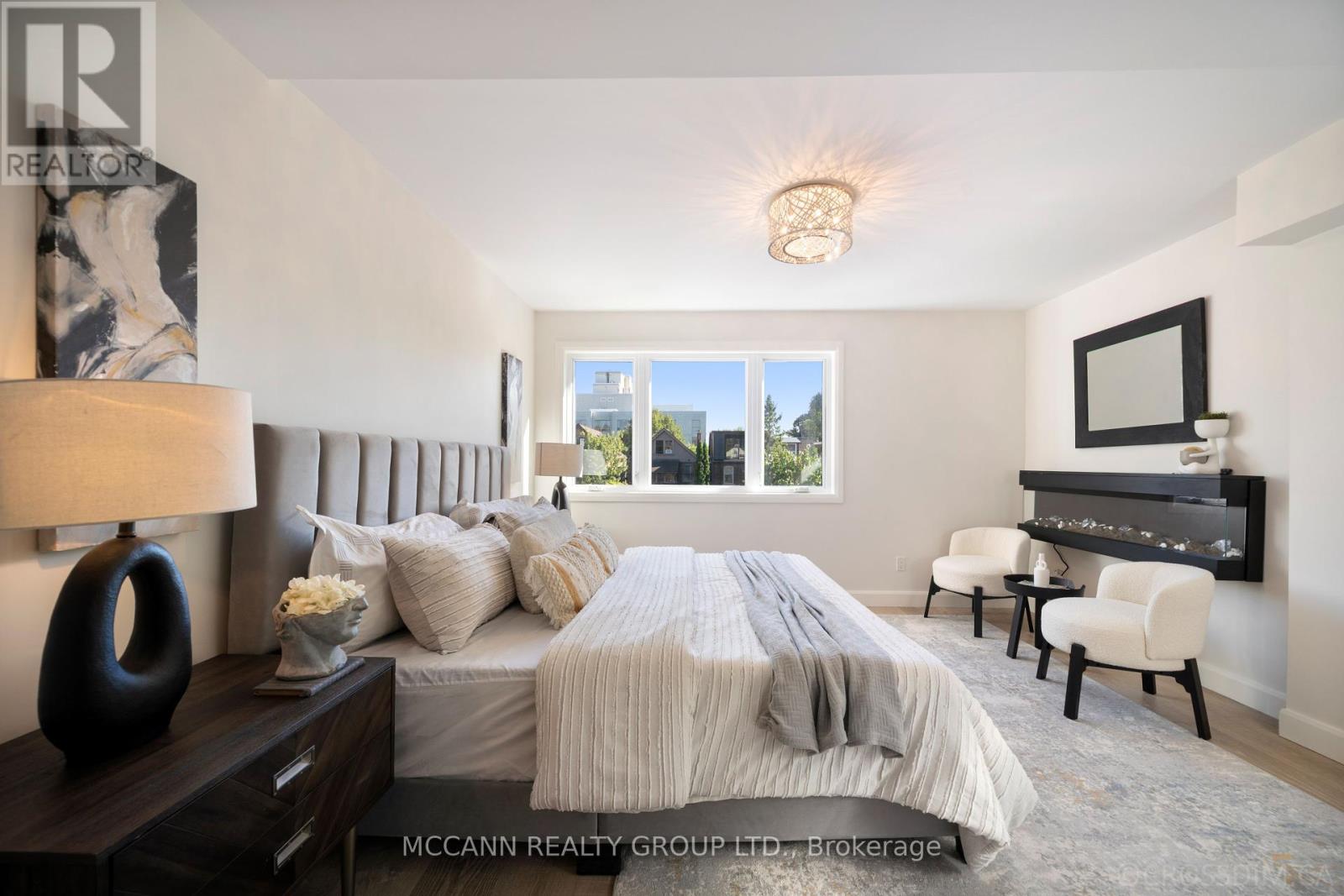 217 Pearson Avenue, Toronto, Ontario  M6R 1G6 - Photo 17 - W12439929
