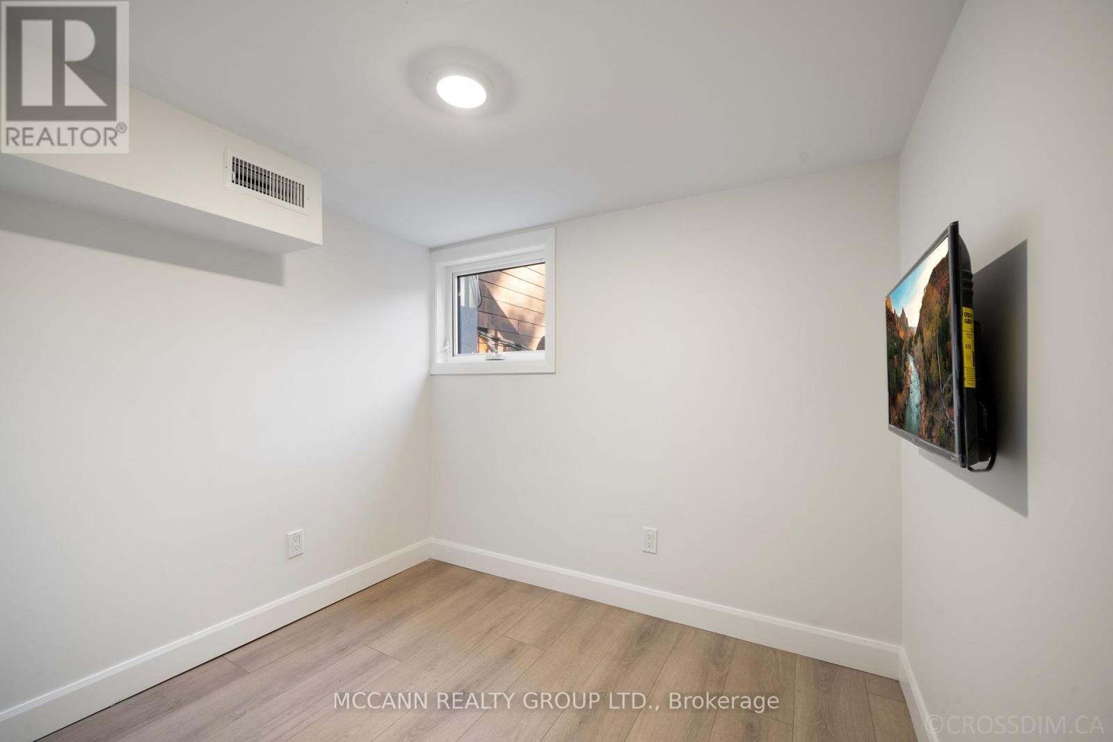 217 Pearson Avenue, Toronto, Ontario  M6R 1G6 - Photo 35 - W12439929