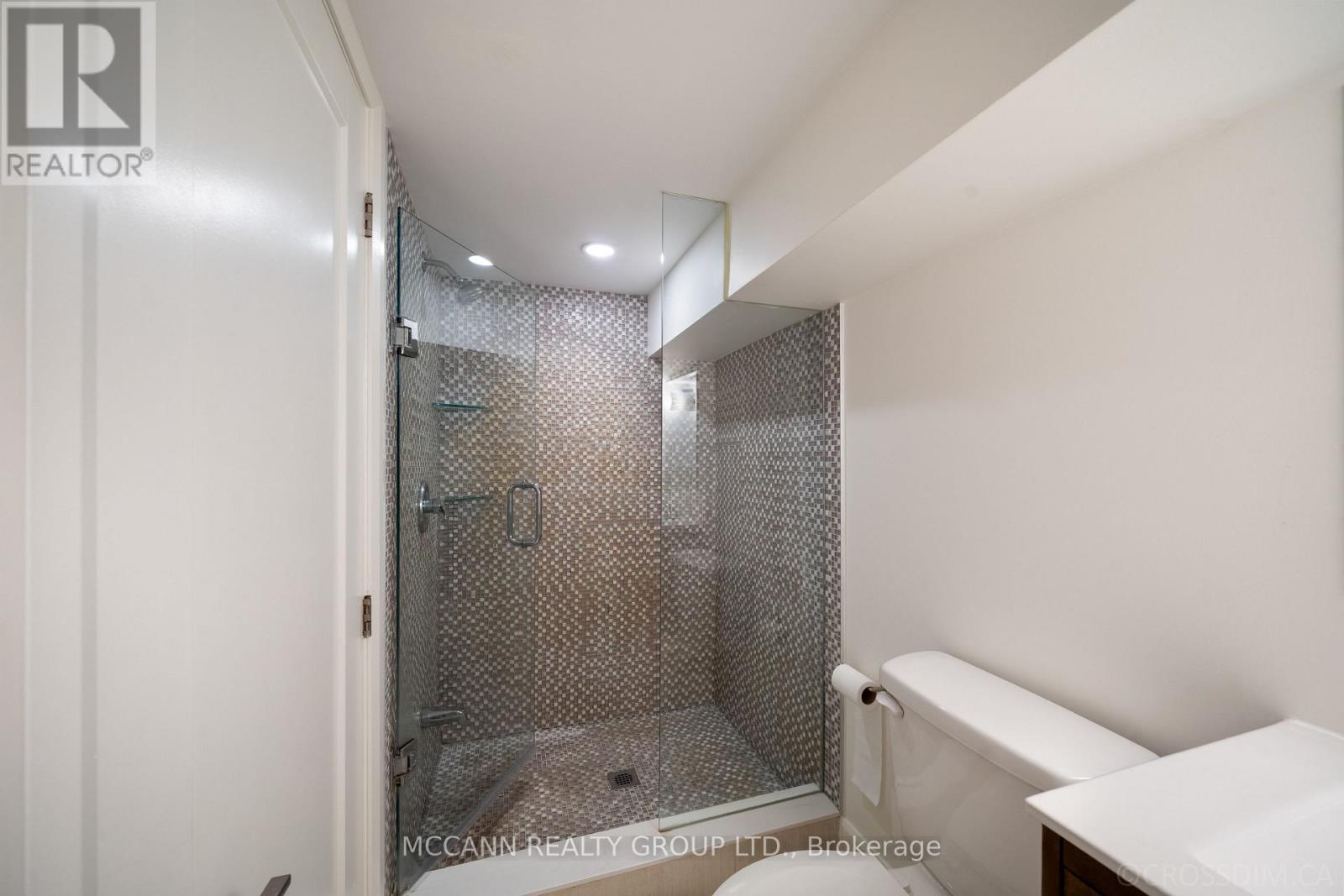 217 Pearson Avenue, Toronto, Ontario  M6R 1G6 - Photo 38 - W12439929