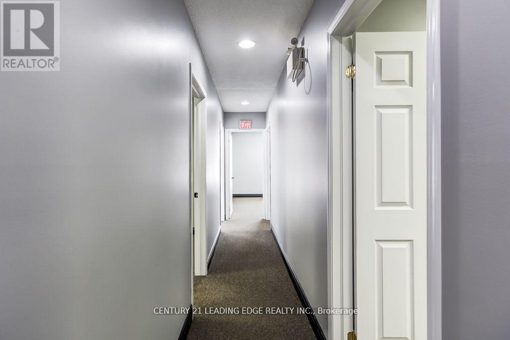 10 - Ground Floor - 800 Arrow Road, Toronto, Ontario  M9M 2Z8 - Photo 12 - W12439936