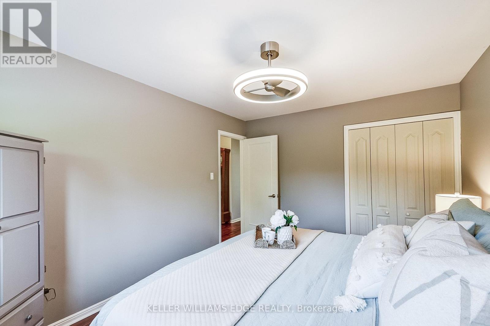 5203 Broughton Crescent, Burlington, Ontario  L7L 3C1 - Photo 18 - W12439939