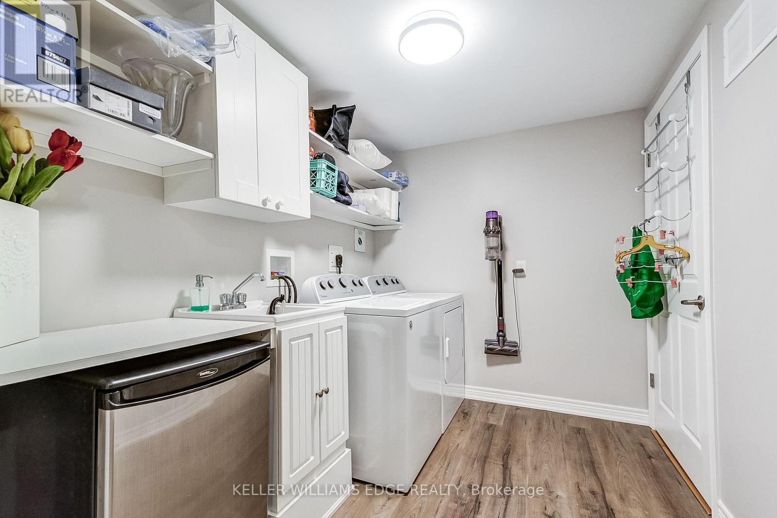 5203 Broughton Crescent, Burlington, Ontario  L7L 3C1 - Photo 28 - W12439939