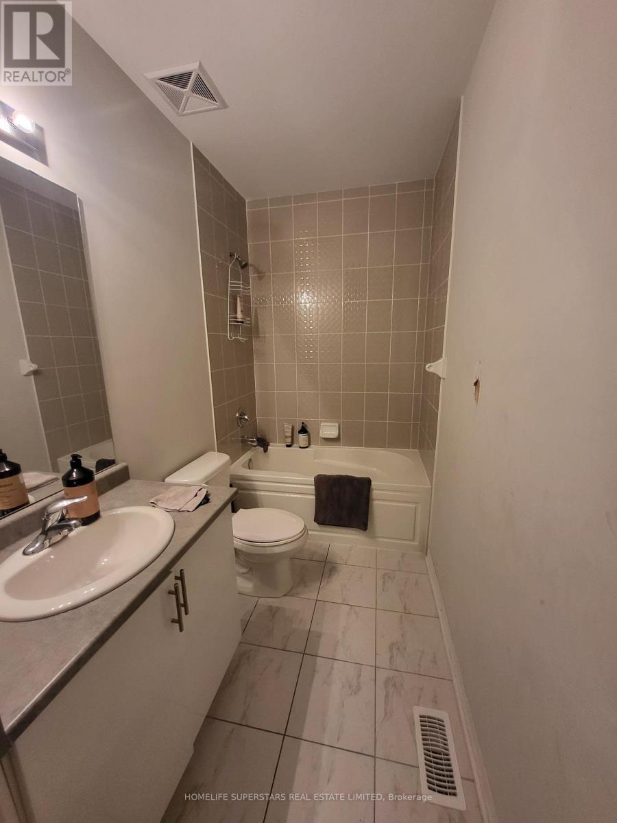 1200 Main Street E, Milton, Ontario  L9T 9K9 - Photo 13 - W12439941