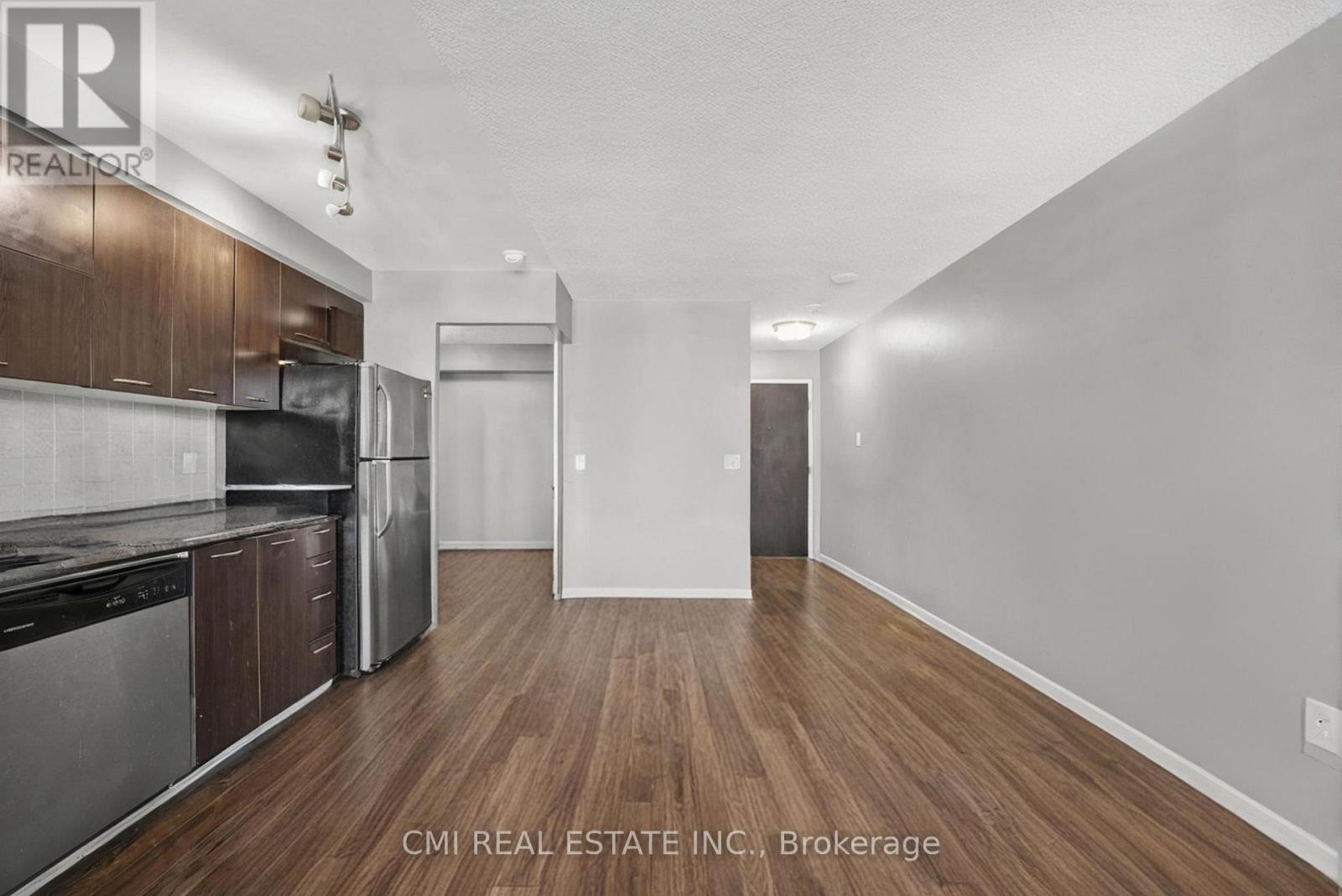 725 - 38 Joe Shuster Way, Toronto, Ontario  M6K 0A5 - Photo 12 - W12439973