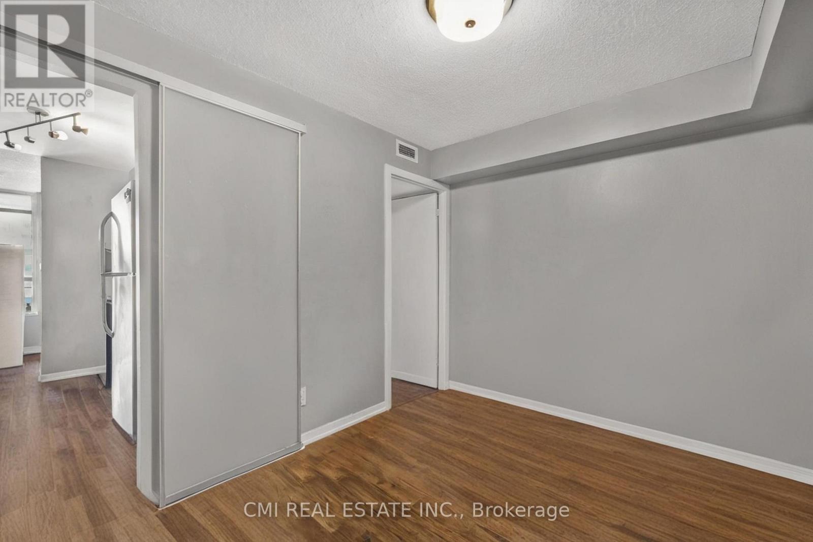 725 - 38 Joe Shuster Way, Toronto, Ontario  M6K 0A5 - Photo 14 - W12439973