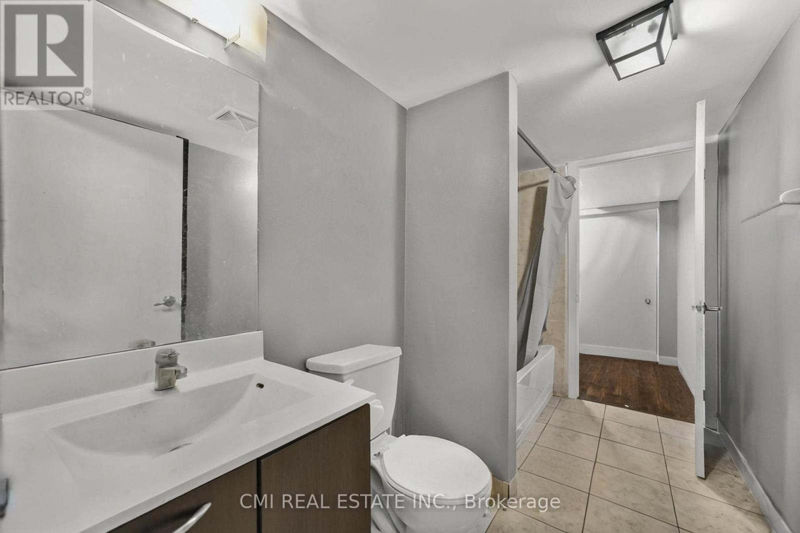 725 - 38 Joe Shuster Way, Toronto, Ontario  M6K 0A5 - Photo 21 - W12439973