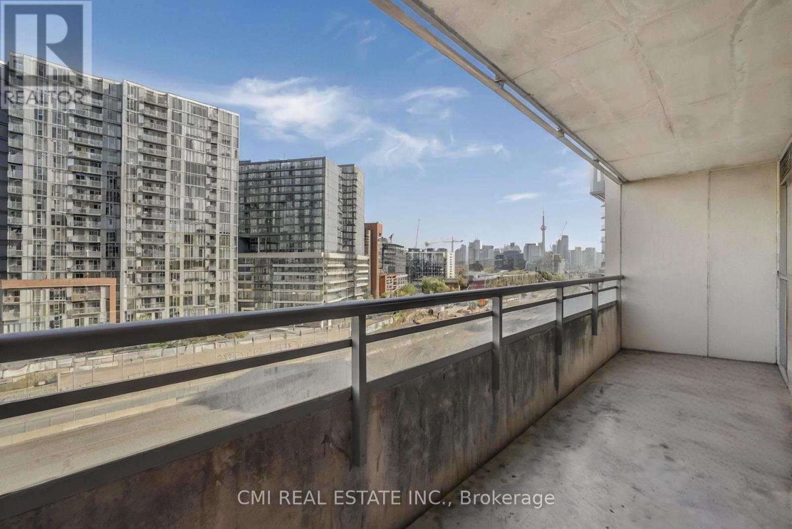 725 - 38 Joe Shuster Way, Toronto, Ontario  M6K 0A5 - Photo 25 - W12439973