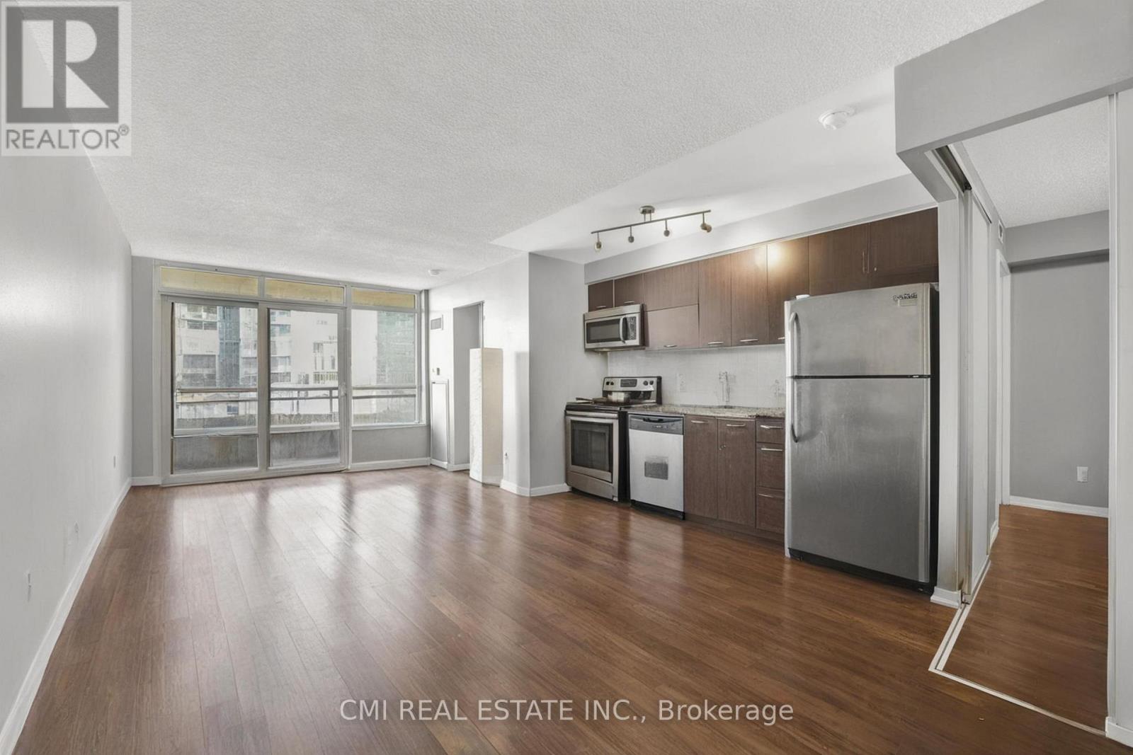 725 - 38 Joe Shuster Way, Toronto, Ontario  M6K 0A5 - Photo 9 - W12439973