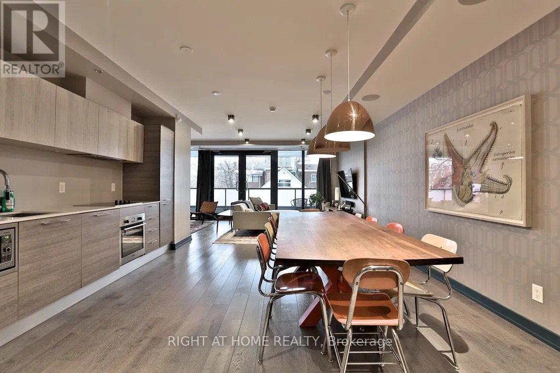 513 - 530 Indian Grove, Toronto, Ontario  M6P 2J2 - Photo 10 - W12439986
