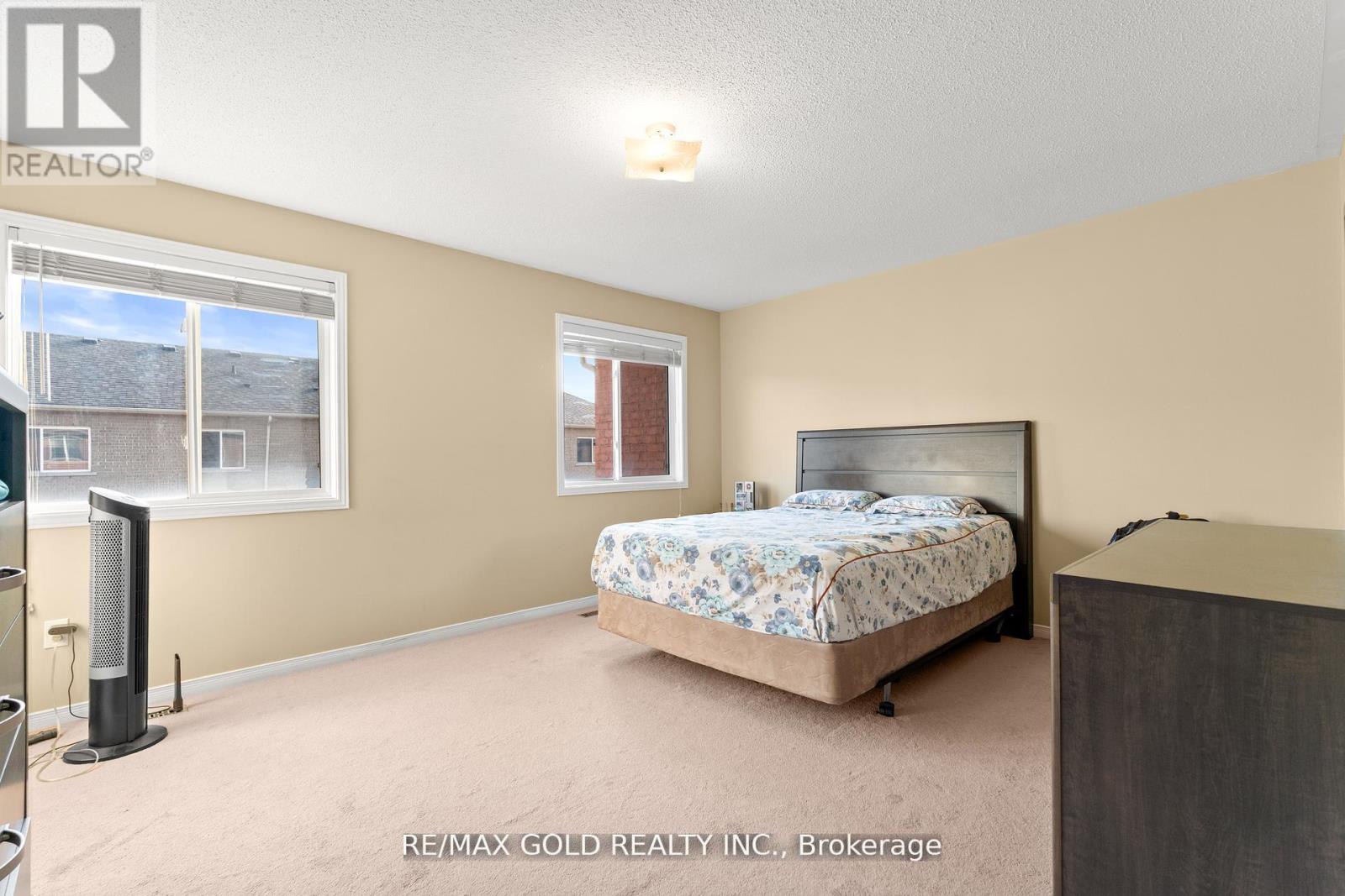 22 Nutwood Way, Brampton, Ontario  L6R 0X7 - Photo 17 - W12439996