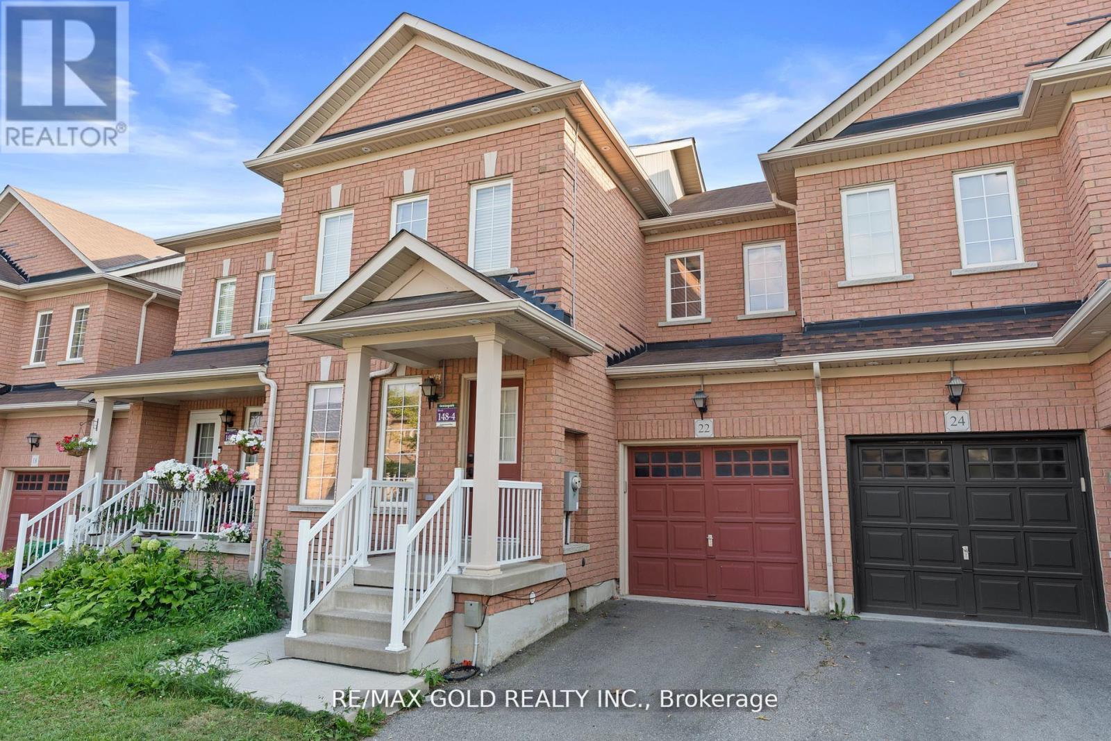 22 Nutwood Way, Brampton, Ontario  L6R 0X7 - Photo 3 - W12439996