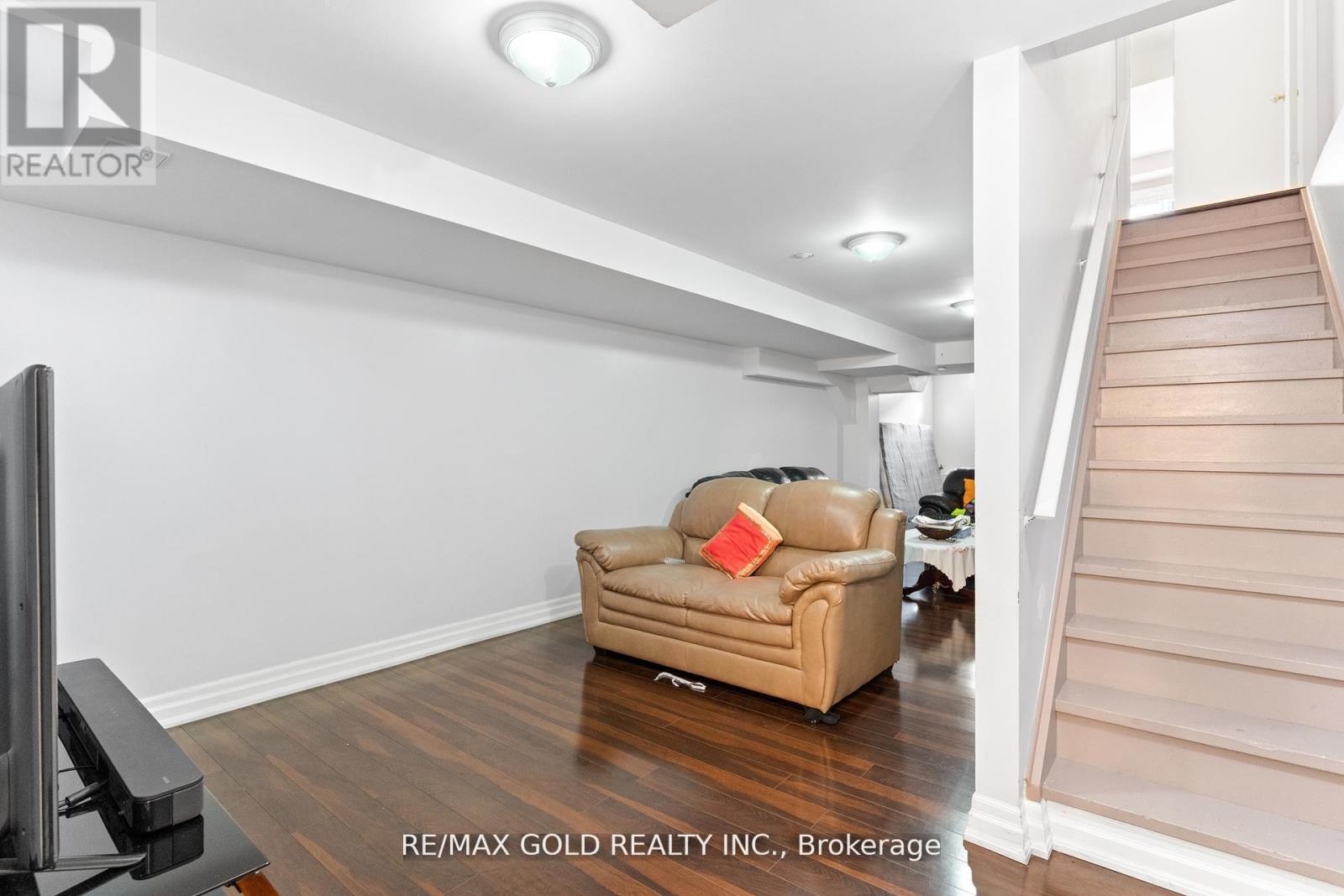 22 Nutwood Way, Brampton, Ontario  L6R 0X7 - Photo 30 - W12439996