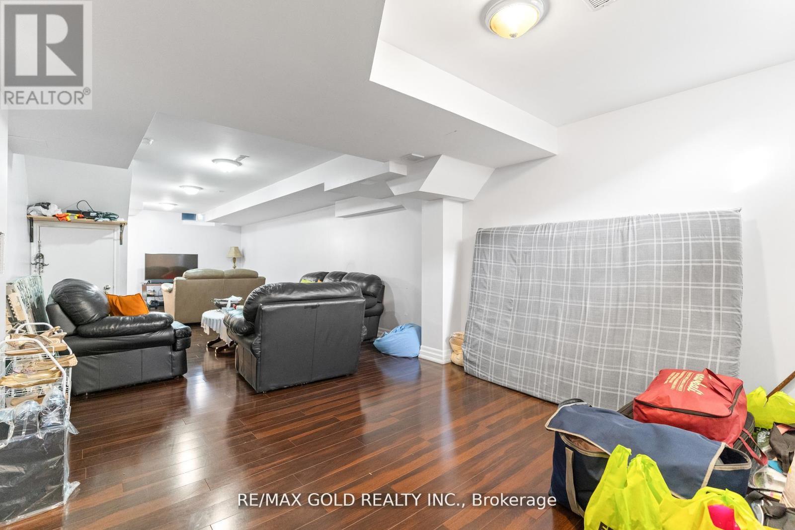 22 Nutwood Way, Brampton, Ontario  L6R 0X7 - Photo 32 - W12439996