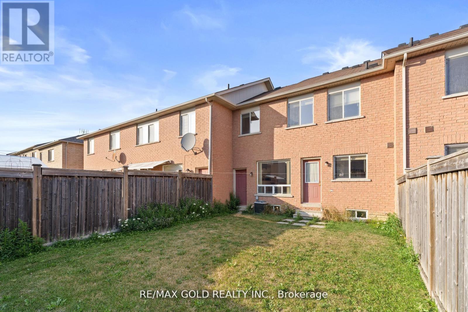 22 Nutwood Way, Brampton, Ontario  L6R 0X7 - Photo 35 - W12439996
