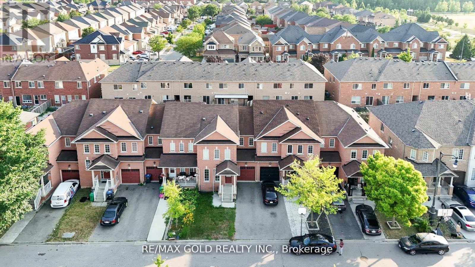 22 Nutwood Way, Brampton, Ontario  L6R 0X7 - Photo 39 - W12439996