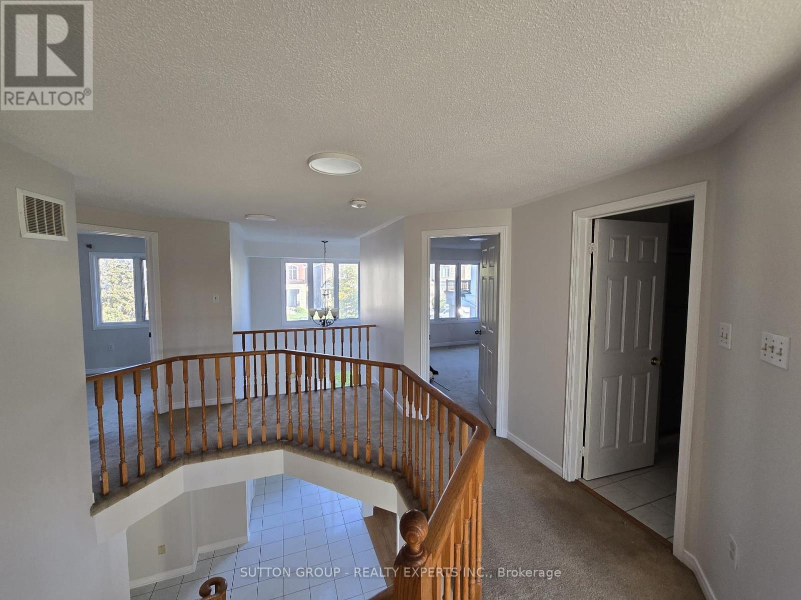 135 MOFFATT AVENUE, Brampton, Ontario