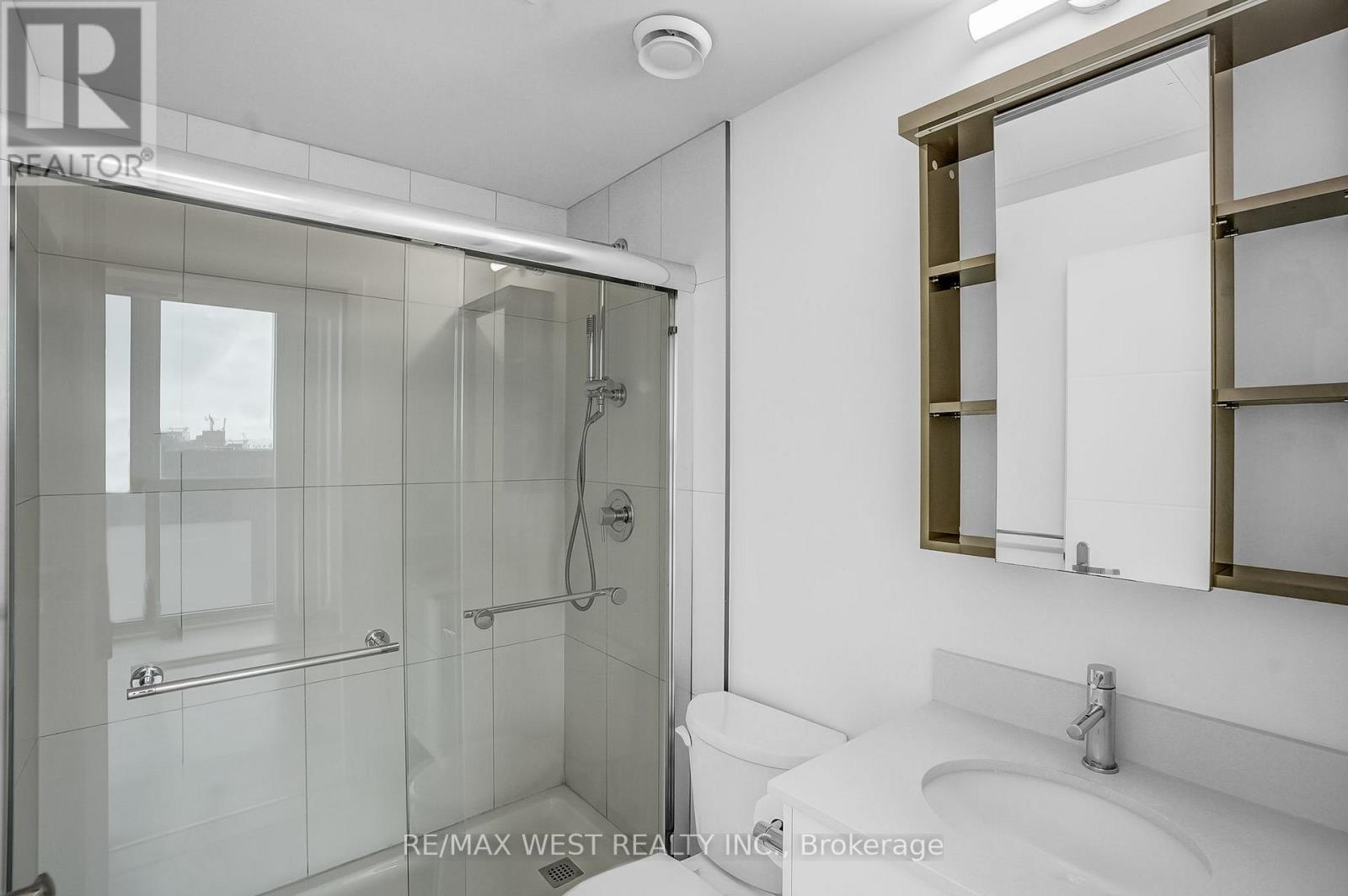 1409 - 60 Frederick Street, Kitchener, Ontario  N2H 0C7 - Photo 5 - X12432850