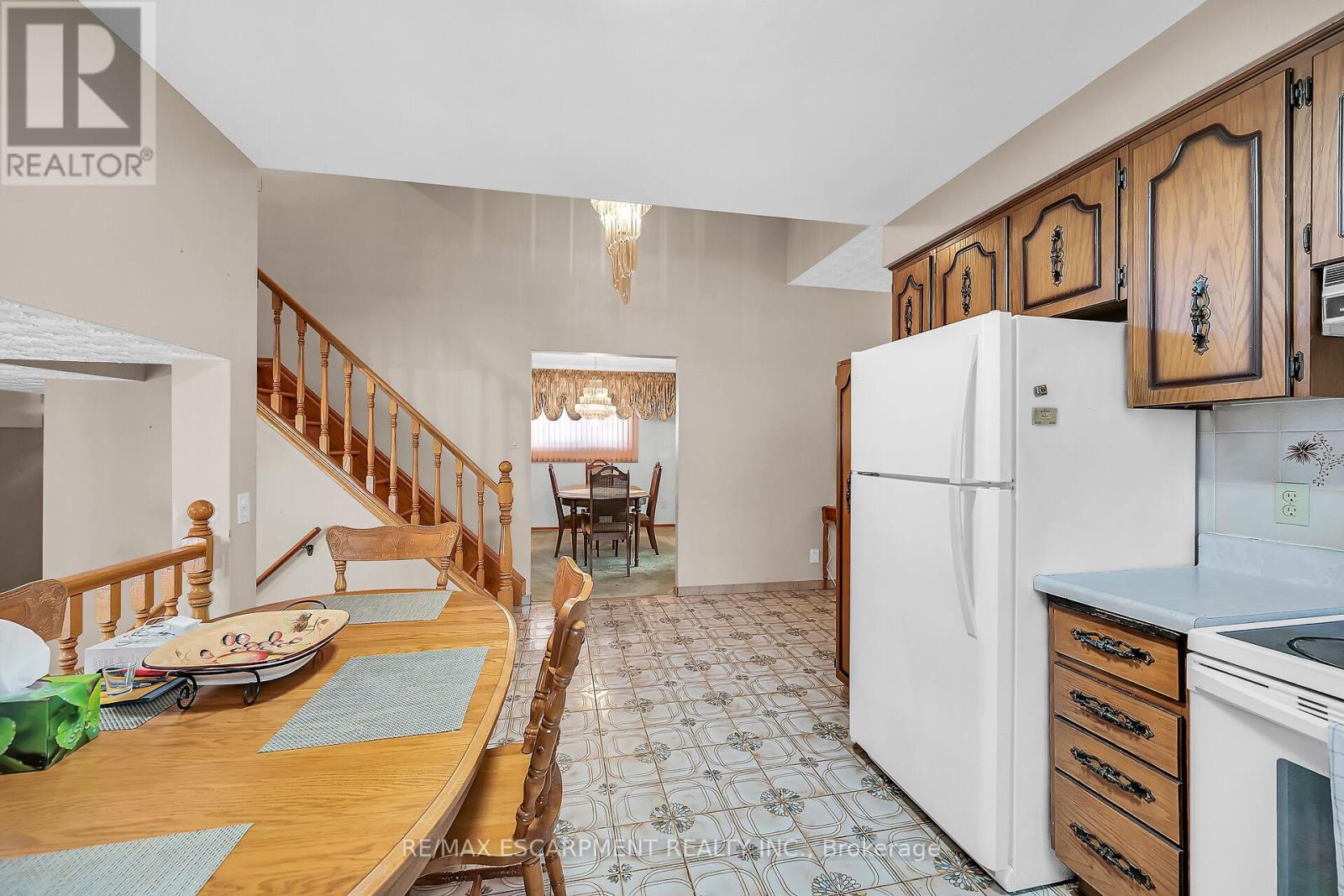 65 Ellington Avenue, Hamilton, Ontario  L8E 3T5 - Photo 18 - X12439819