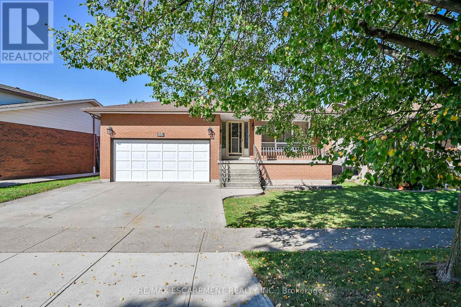 65 Ellington Avenue, Hamilton, Ontario  L8E 3T5 - Photo 3 - X12439819