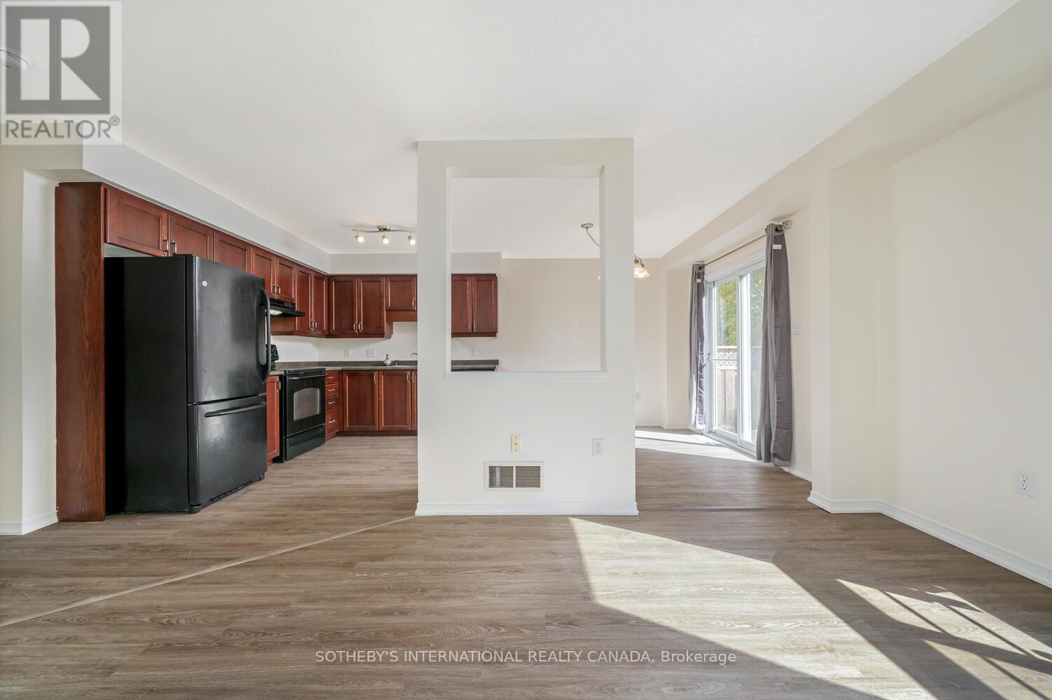 571 Wild Iris Avenue, Waterloo, Ontario  N2V 2X5 - Photo 10 - X12439868