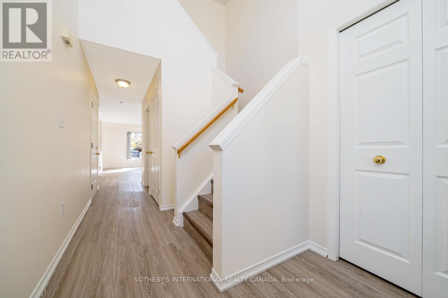 571 Wild Iris Avenue, Waterloo, Ontario  N2V 2X5 - Photo 17 - X12439868