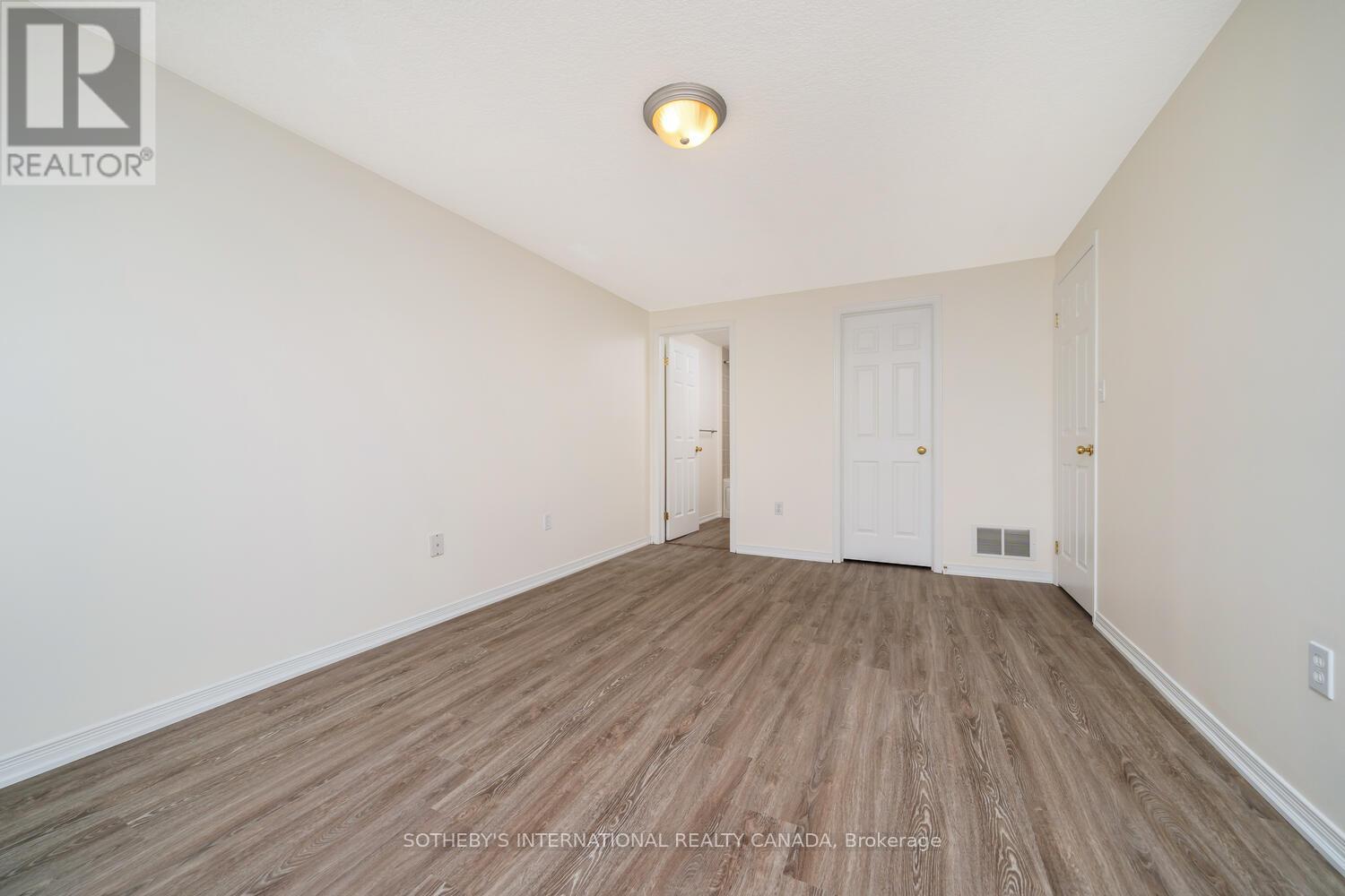 571 Wild Iris Avenue, Waterloo, Ontario  N2V 2X5 - Photo 20 - X12439868