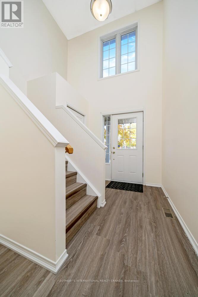571 Wild Iris Avenue, Waterloo, Ontario  N2V 2X5 - Photo 6 - X12439868