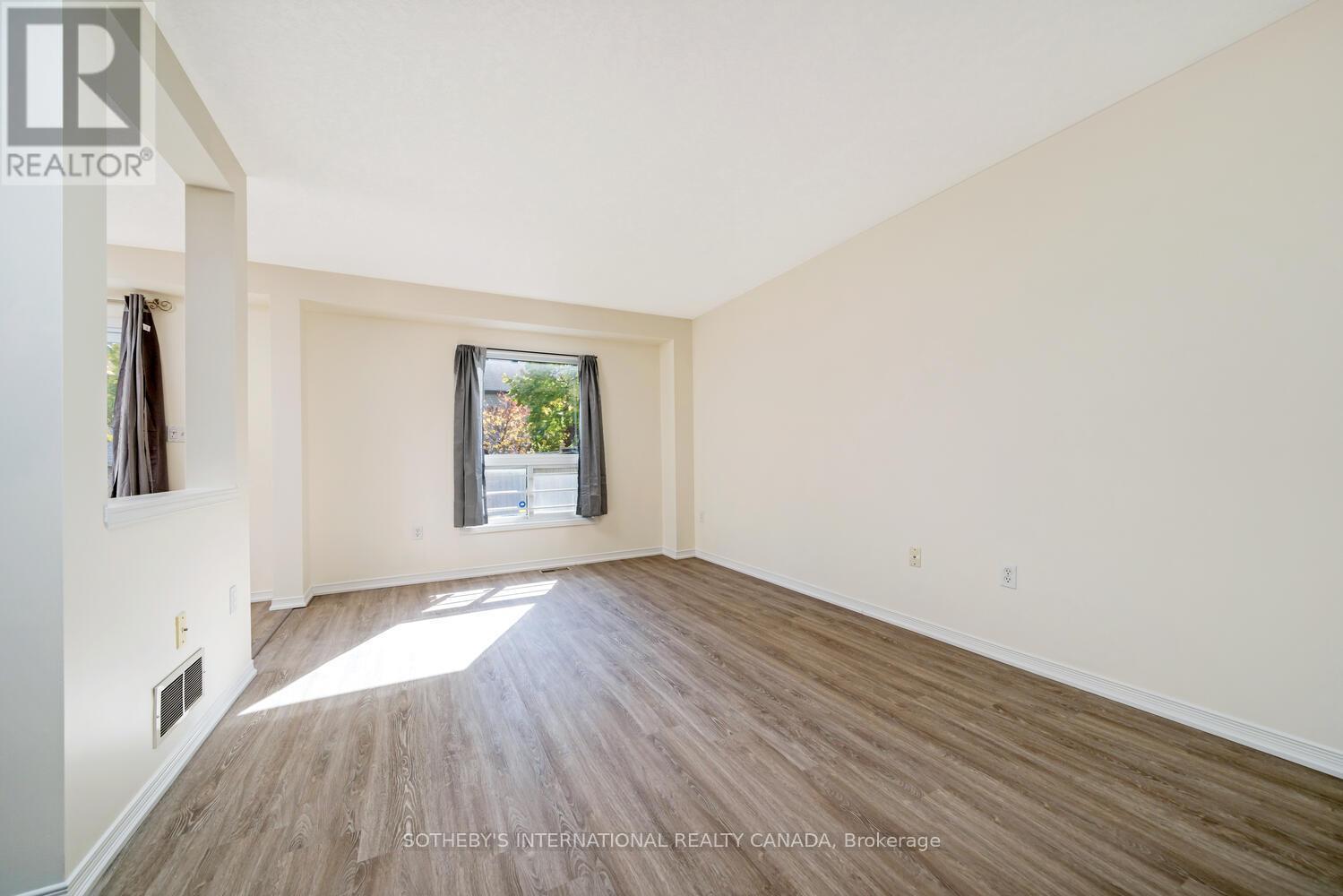 571 Wild Iris Avenue, Waterloo, Ontario  N2V 2X5 - Photo 7 - X12439868