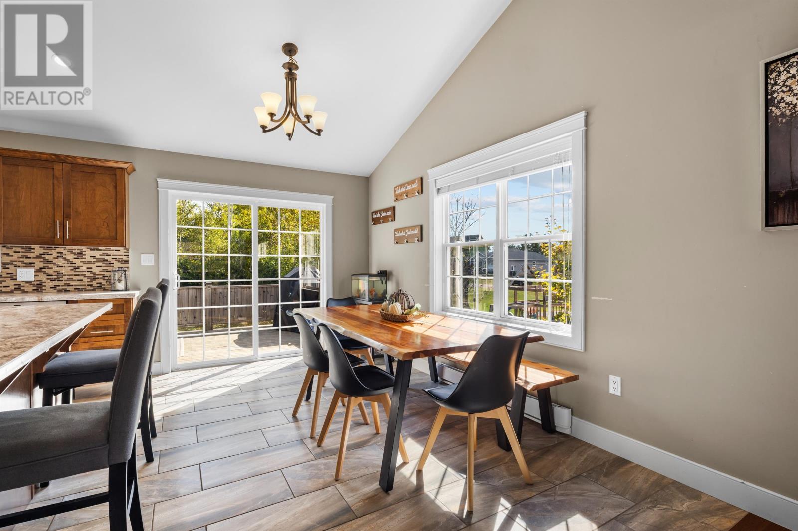 72 Falcon Drive, Cornwall, Prince Edward Island  C0A 1H4 - Photo 12 - 202524881