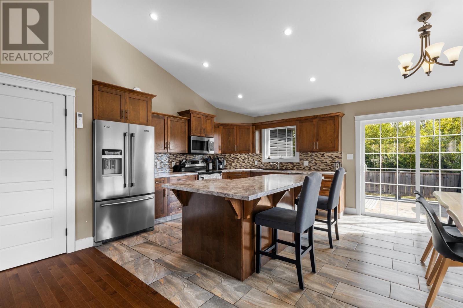 72 Falcon Drive, Cornwall, Prince Edward Island  C0A 1H4 - Photo 7 - 202524881