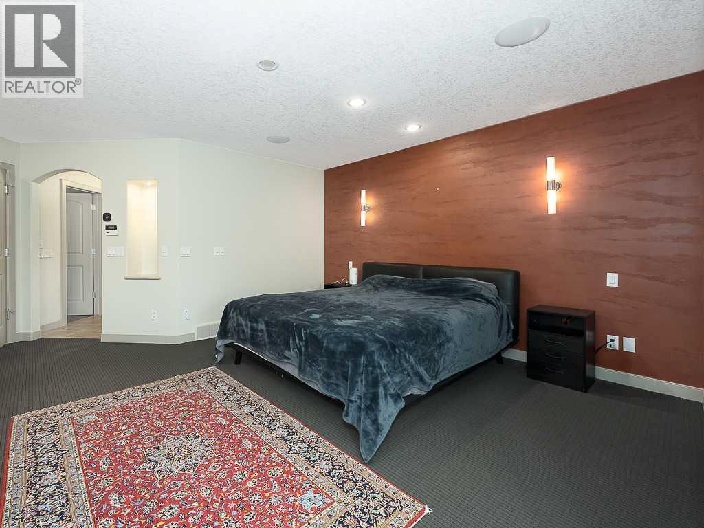 91 Discovery Ridge Boulevard Sw, Calgary, Alberta  T3H 4Y2 - Photo 31 - A2252948