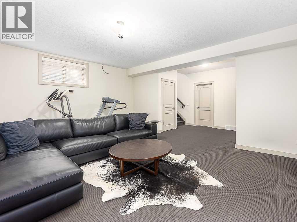 91 Discovery Ridge Boulevard Sw, Calgary, Alberta  T3H 4Y2 - Photo 38 - A2252948