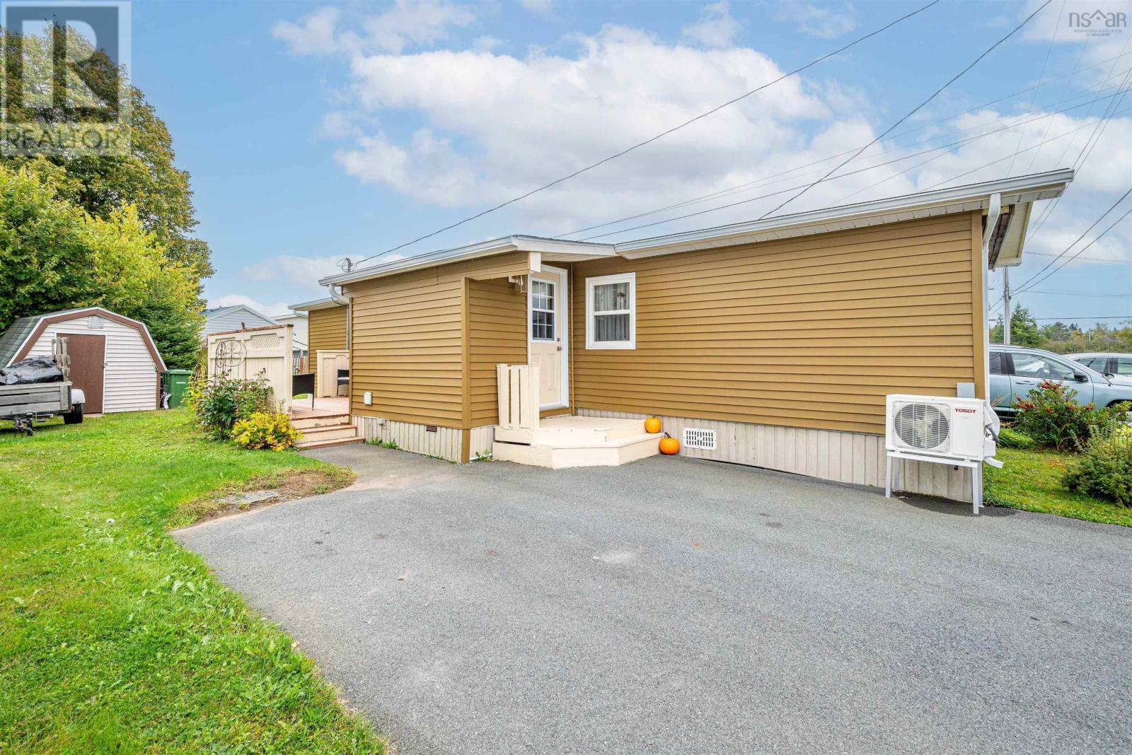 22 Cocoa Street, Halifax, Nova Scotia  B2W 4W5 - Photo 4 - 202524569