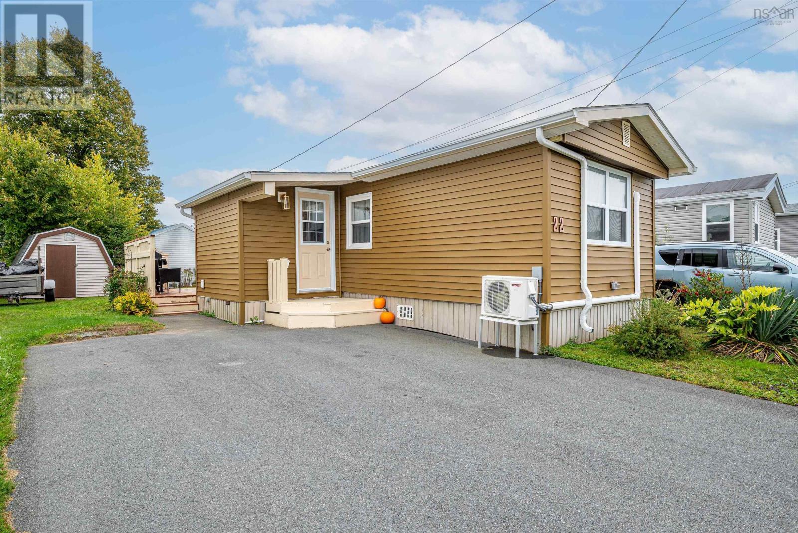 22 Cocoa Street, Halifax, Nova Scotia  B2W 4W5 - Photo 1 - 202524569