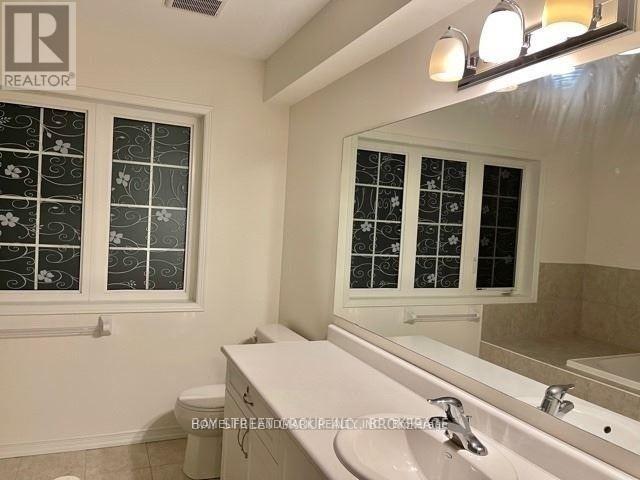 2653 Eaglesham Path, Oshawa, Ontario  L1L 0M7 - Photo 12 - E12335687