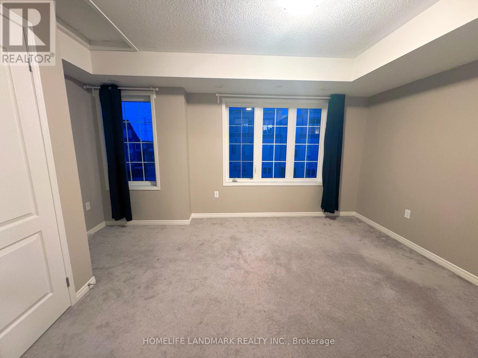 2653 Eaglesham Path, Oshawa, Ontario  L1L 0M7 - Photo 16 - E12335687