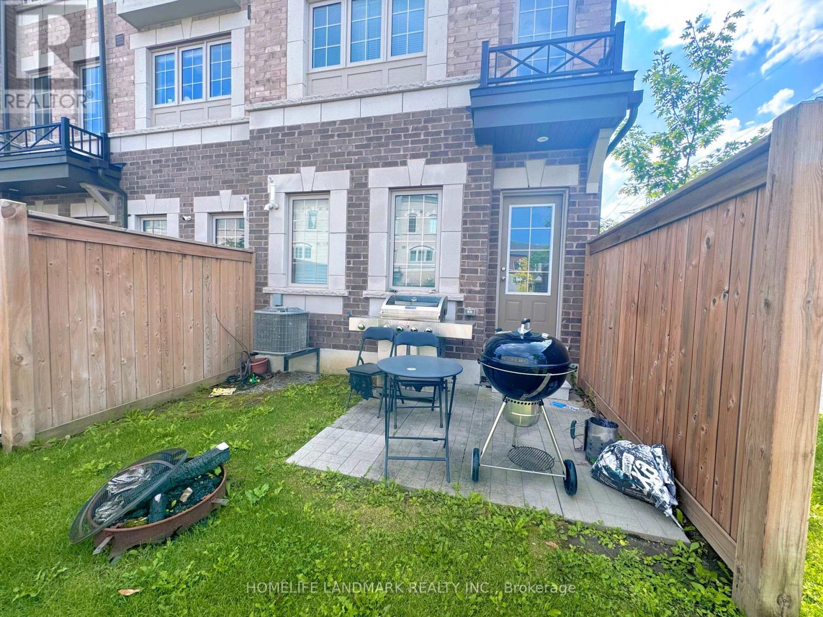 2653 Eaglesham Path, Oshawa, Ontario  L1L 0M7 - Photo 5 - E12335687