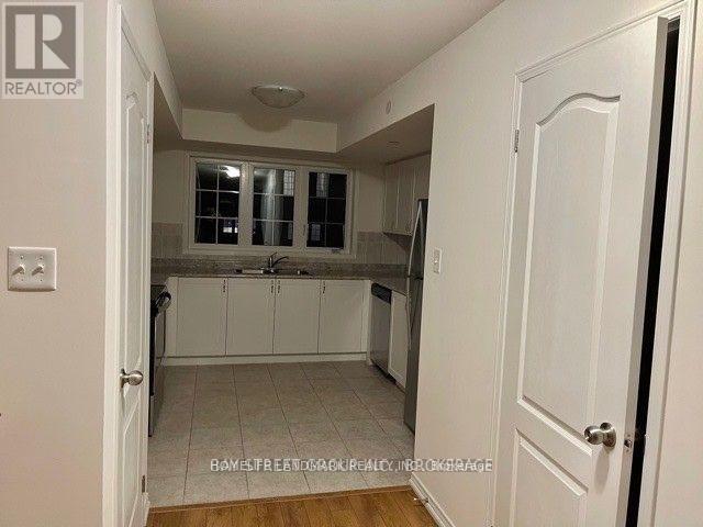 2653 Eaglesham Path, Oshawa, Ontario  L1L 0M7 - Photo 7 - E12335687