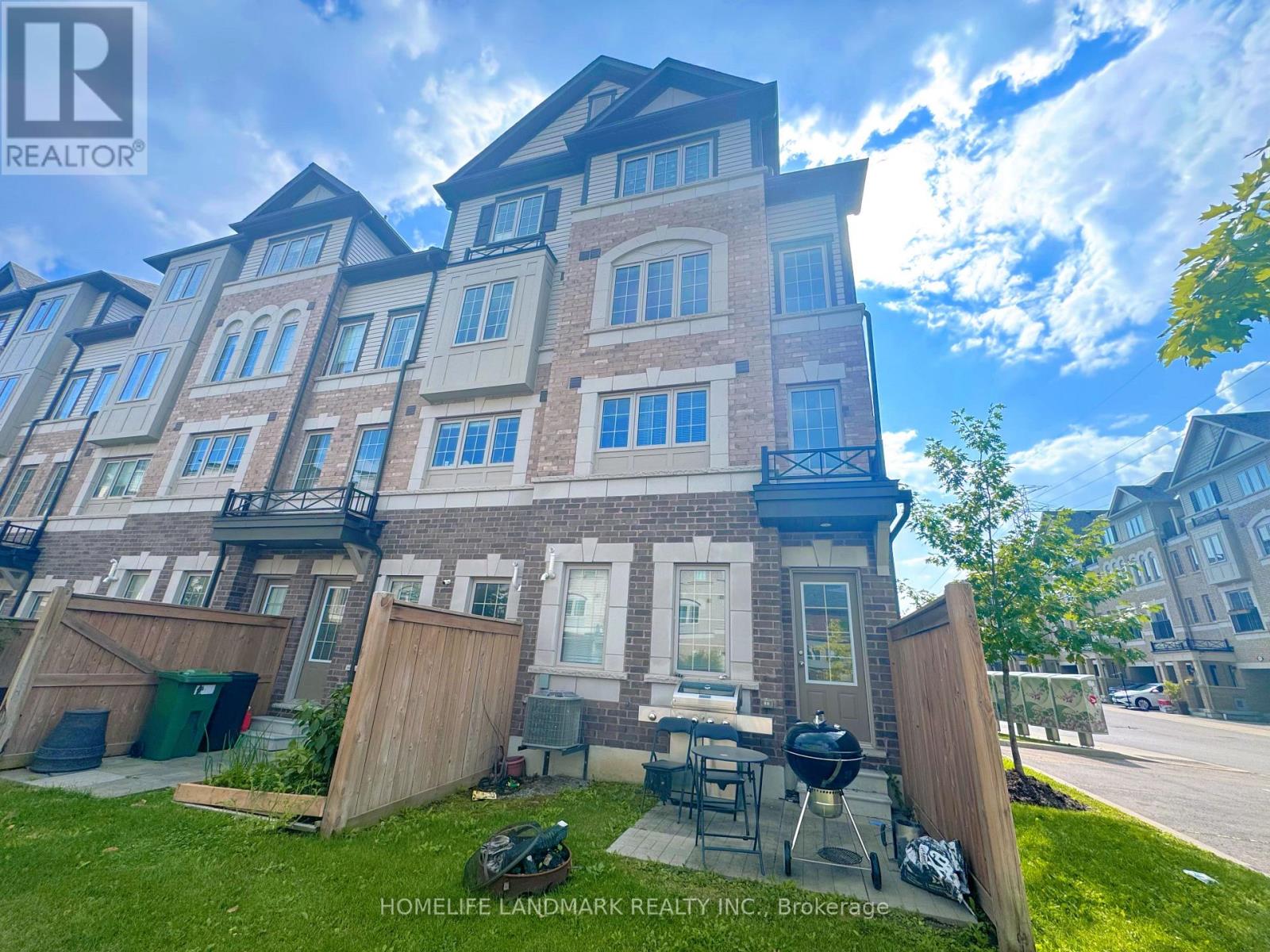 2653 Eaglesham Path, Oshawa, Ontario  L1L 0M7 - Photo 4 - E12335687