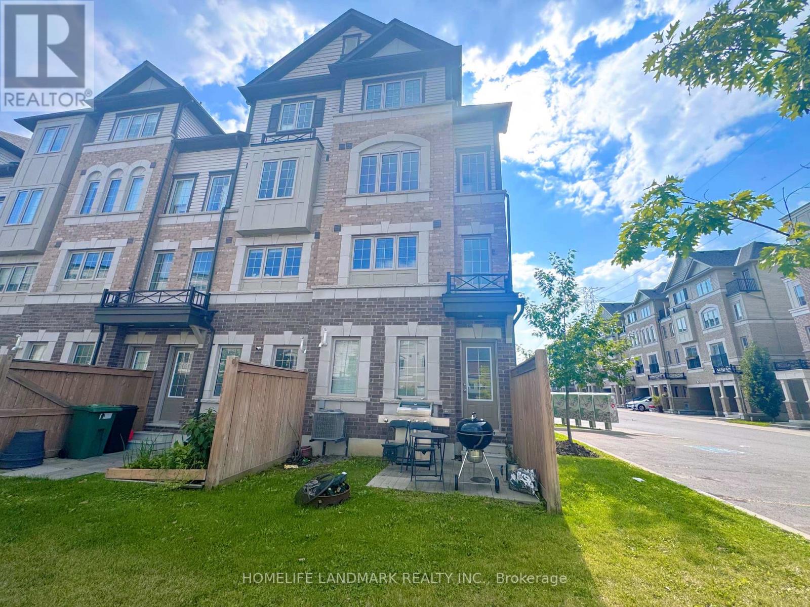 2653 Eaglesham Path, Oshawa, Ontario  L1L 0M7 - Photo 2 - E12335687