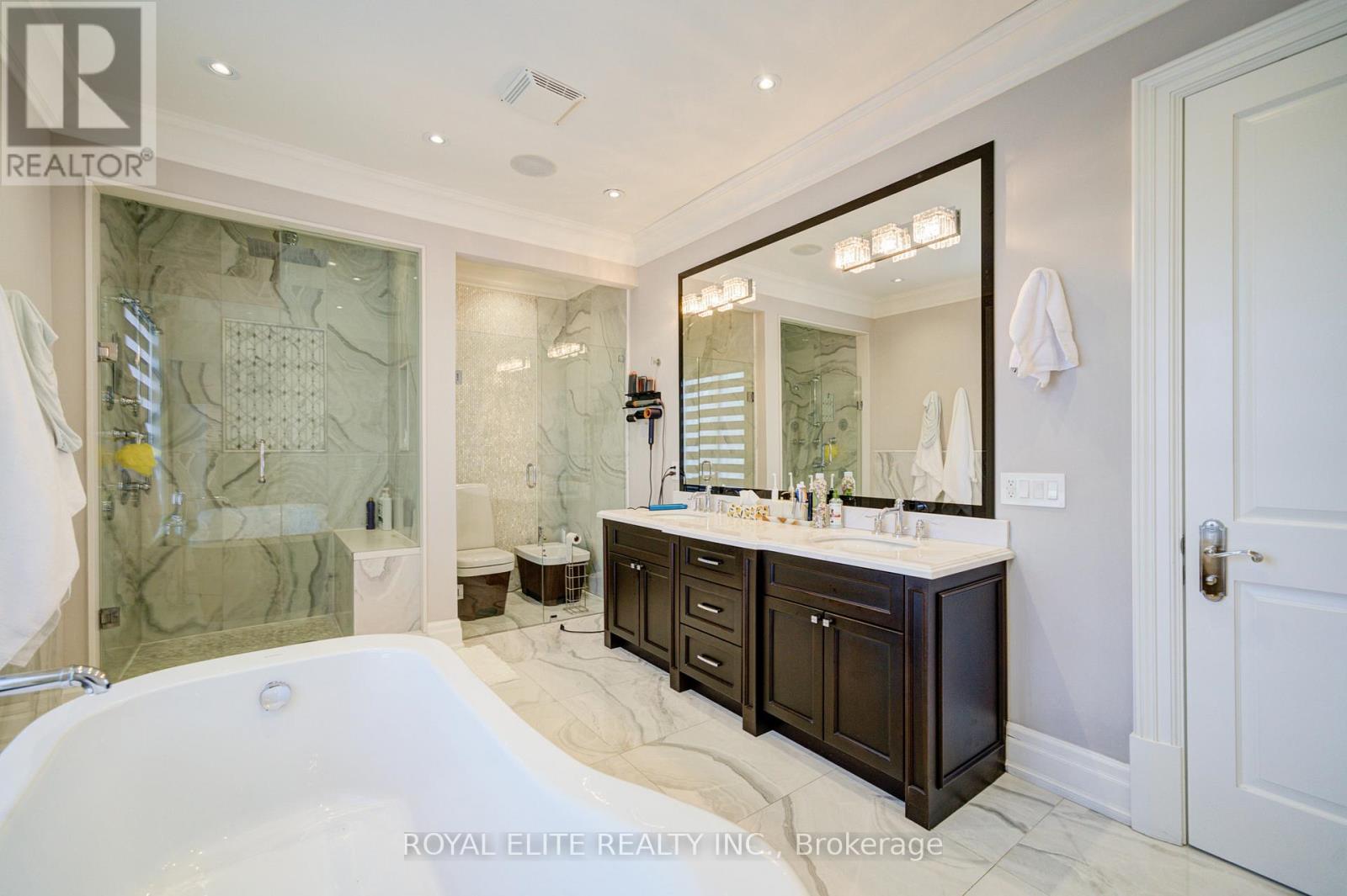 165 Krieghoff Avenue, Markham, Ontario  L3R 1W2 - Photo 23 - N12436409