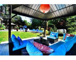 17 Crescent Hill Drive S, Brampton (Central Park), Ca