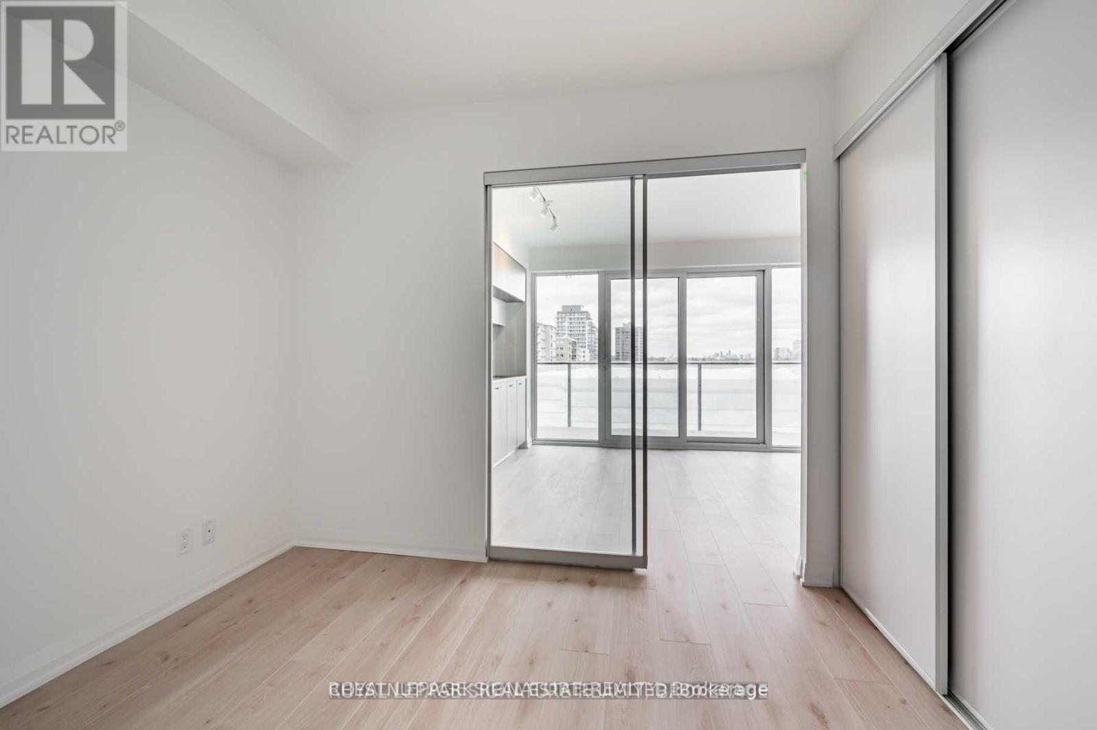 1707 - 99 Foxbar Road, Toronto, Ontario  M4V 2G5 - Photo 8 - C12435547