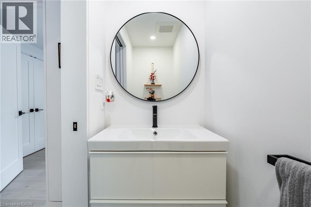 5135 Mulberry Drive, Burlington, Ontario  L7N 1V7 - Photo 9 - 40765975