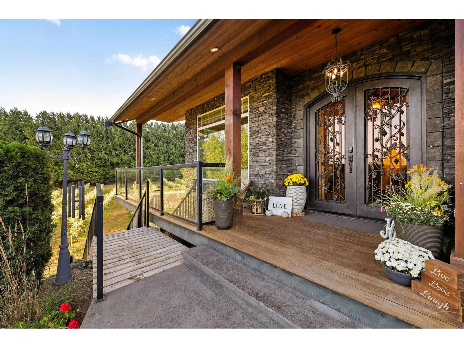33930 Mcconnell Road, Abbotsford, British Columbia  V2S 8A6 - Photo 6 - R3053774