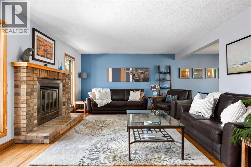 151 Waterloo Drive Sw, Calgary, Alberta  T3C 3G4 - Photo 4 - A2257777