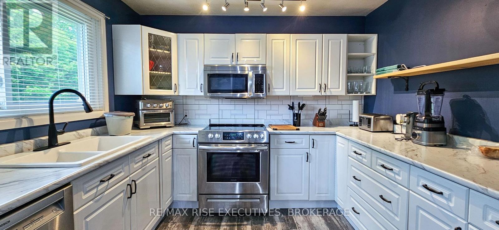 1453 Woodfield Crescent, Kingston, Ontario  K7P 2V4 - Photo 10 - X12440184