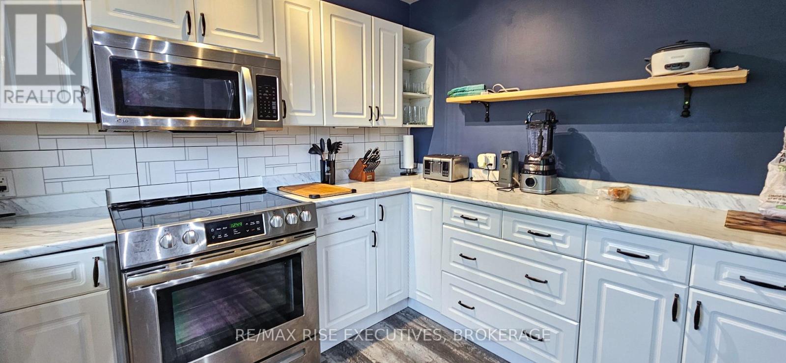 1453 Woodfield Crescent, Kingston, Ontario  K7P 2V4 - Photo 11 - X12440184
