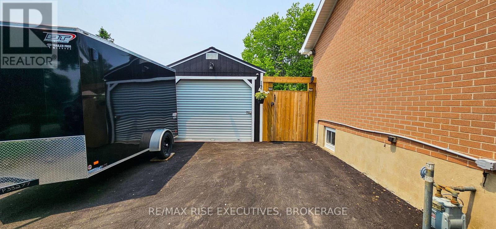 1453 Woodfield Crescent, Kingston, Ontario  K7P 2V4 - Photo 4 - X12440184